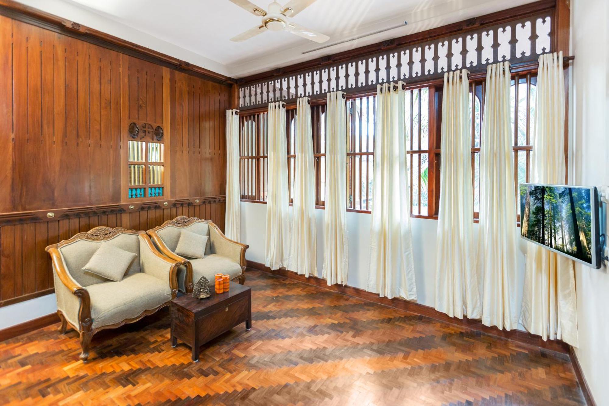 Kumarakom Wood Castle Serviced Appartments Luaran gambar