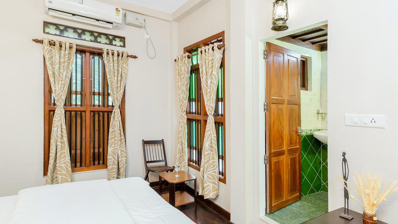 Kumarakom Wood Castle Serviced Appartments Luaran gambar